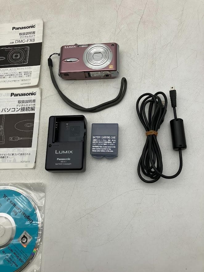 美品　Panasonic DMC-FX8 デジタルカメラ　ピンク