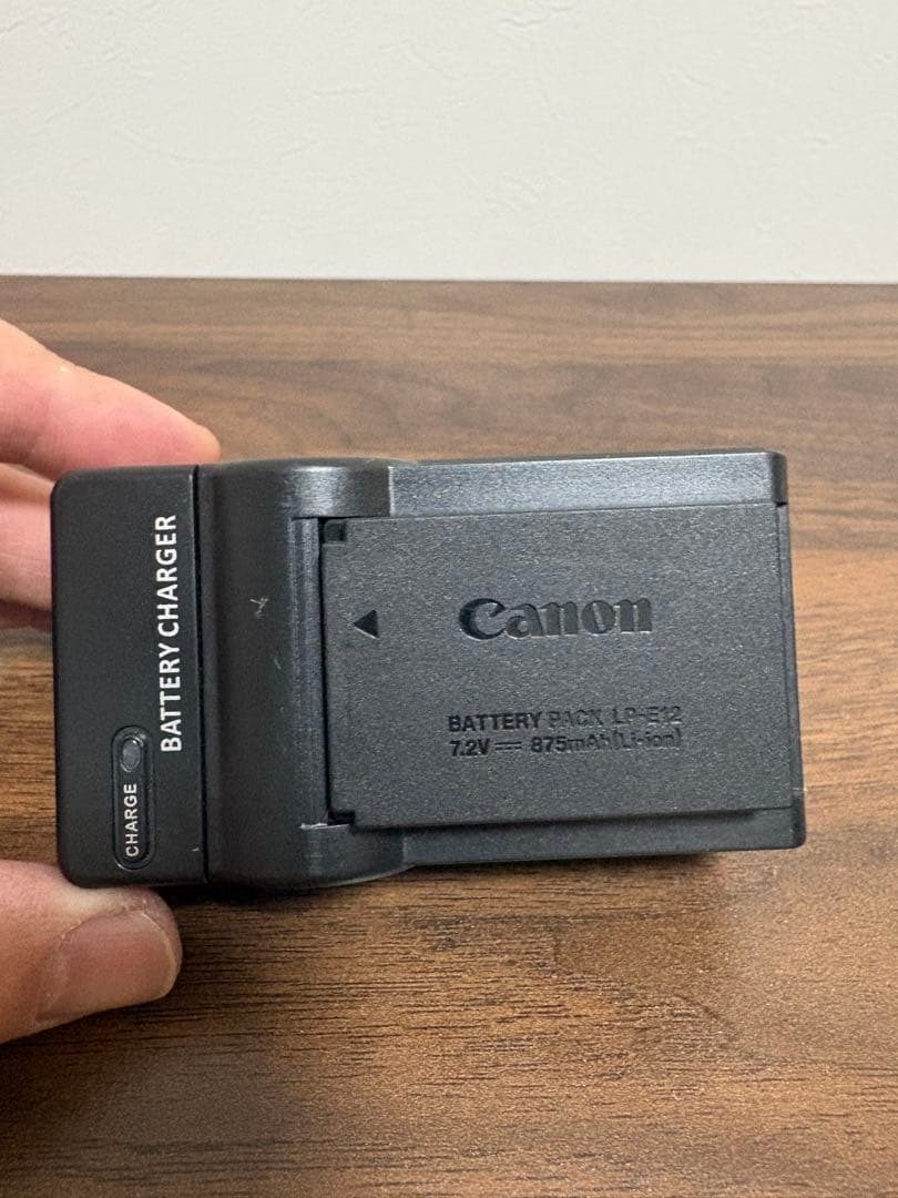 Canon EOS M2 人気ホワイト ミラーレス一眼　コンパクトで女子人気
