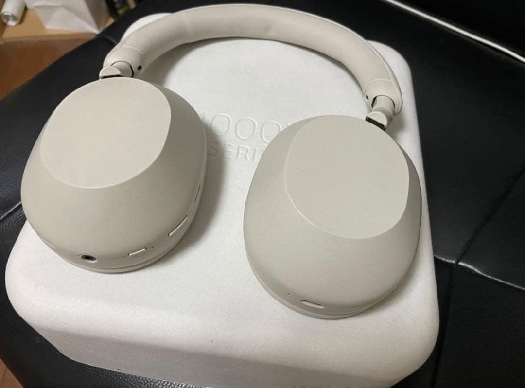 ヘッドホンsony wh1000x-m5