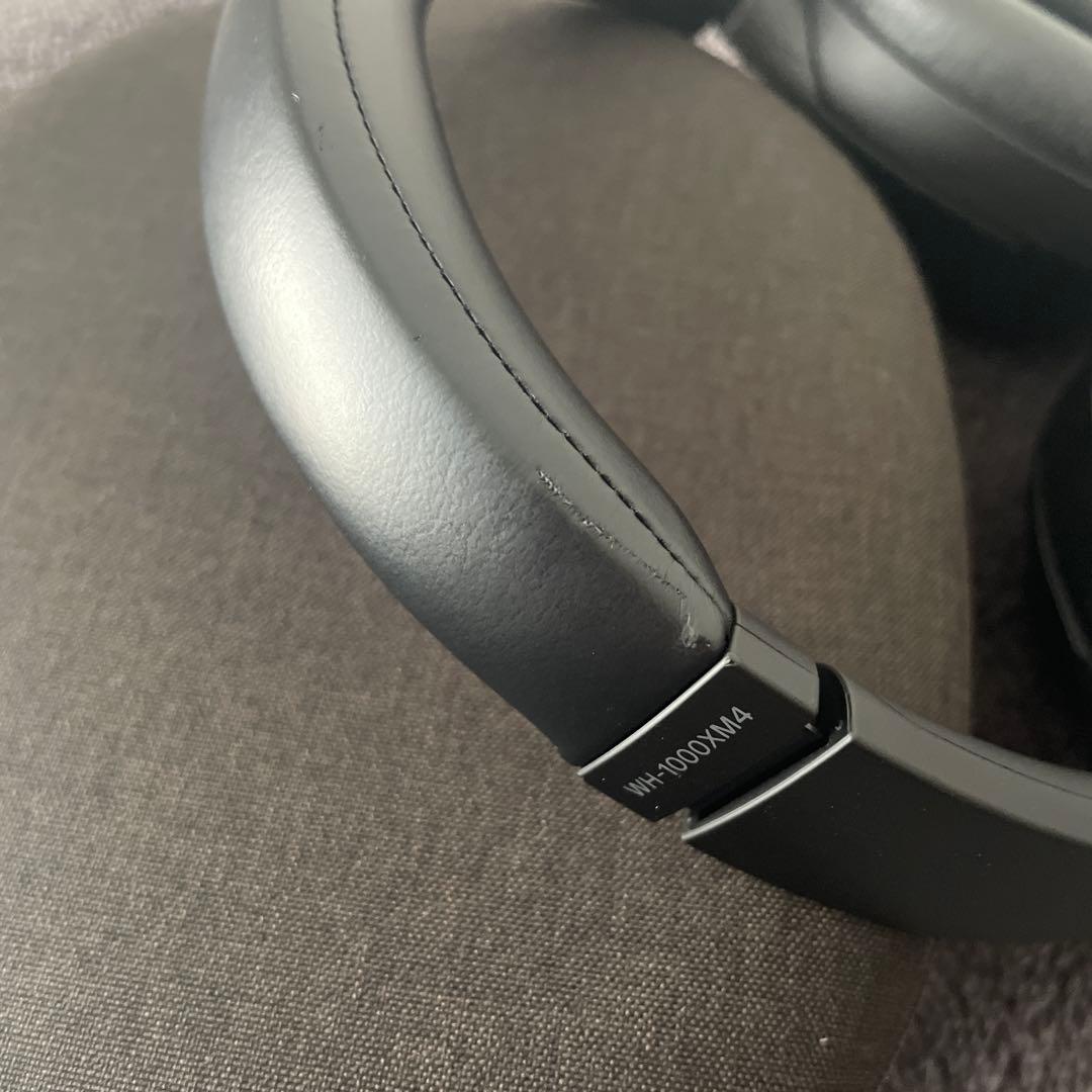 SONY ワイヤレスヘッドホン 収納ケース付き