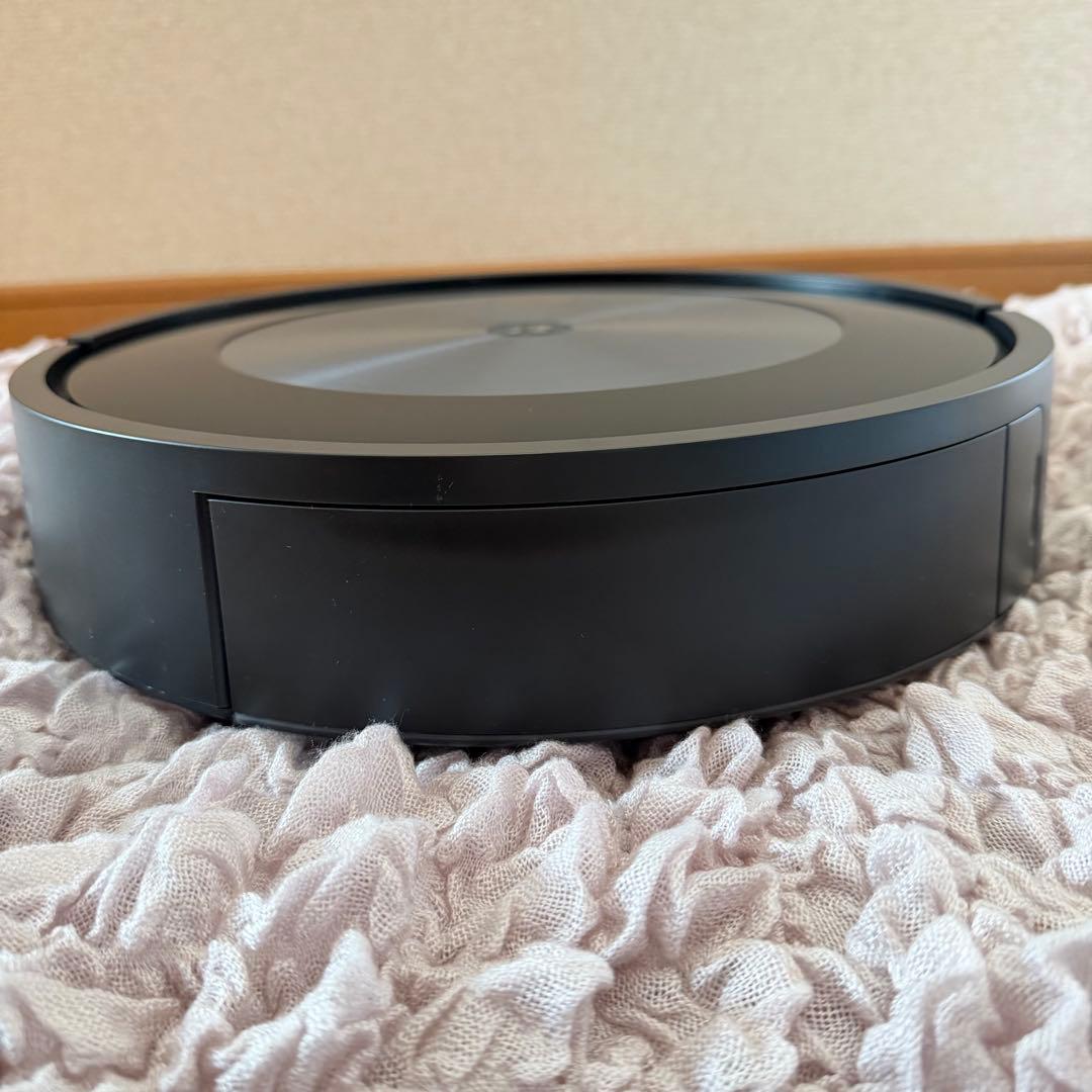 iRobot Roombaj7+ 自動掃除機 本体 ブラック