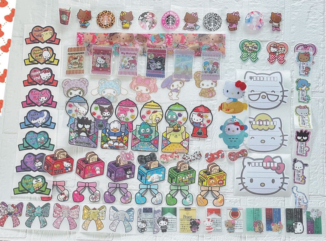 サンリオおすそ分けファイルWファイル＆リボンフリフリ♡増量限定1セット♡