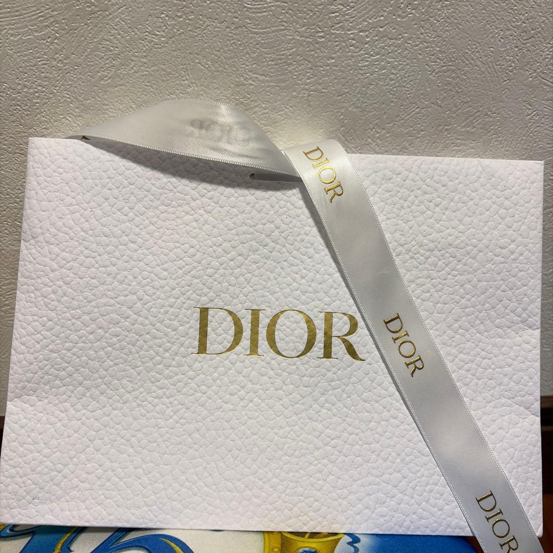 Dior ギフトセット　ポーチ ネイビー ラウンド型　ファンデーション　リップ
