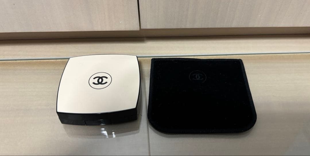 CHANEL レベージュパレットルガール