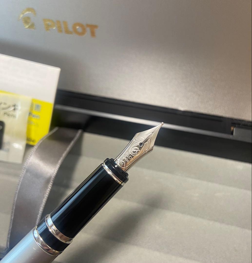 【新品未使用】PILOT 万年筆　グランセ　シルバー