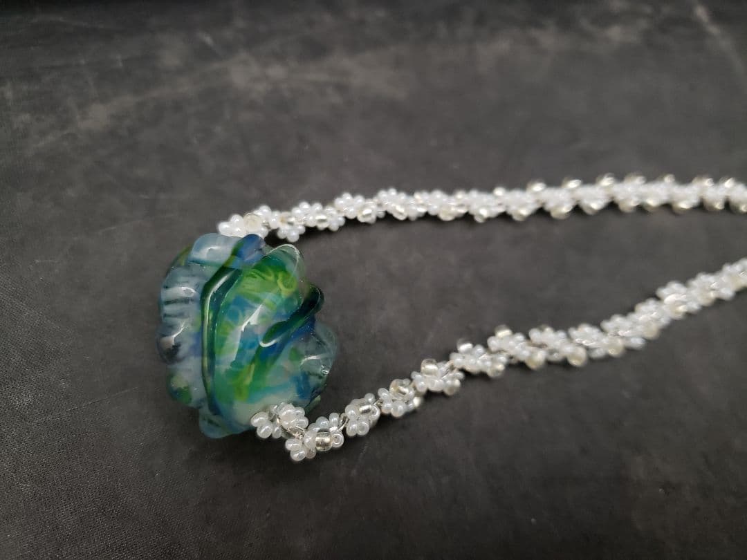 とんぼ玉　ネックレス　ハンドメイド　手作り　ビーズアクセサリー