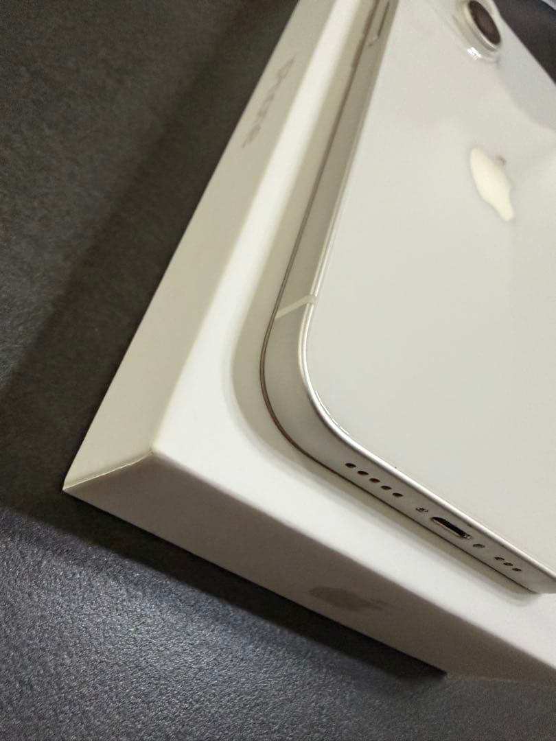iPhone14 256GB ホワイト 箱あり 美品 バッテリー83%