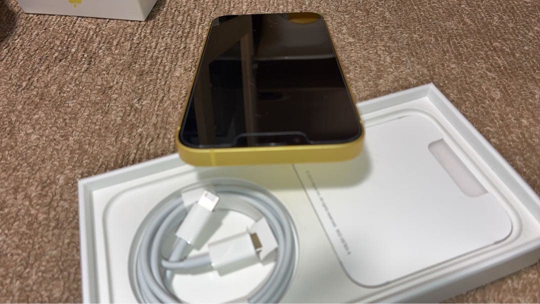 Apple iPhone 14 イエロー本体 128GB 正規新品バッテリー