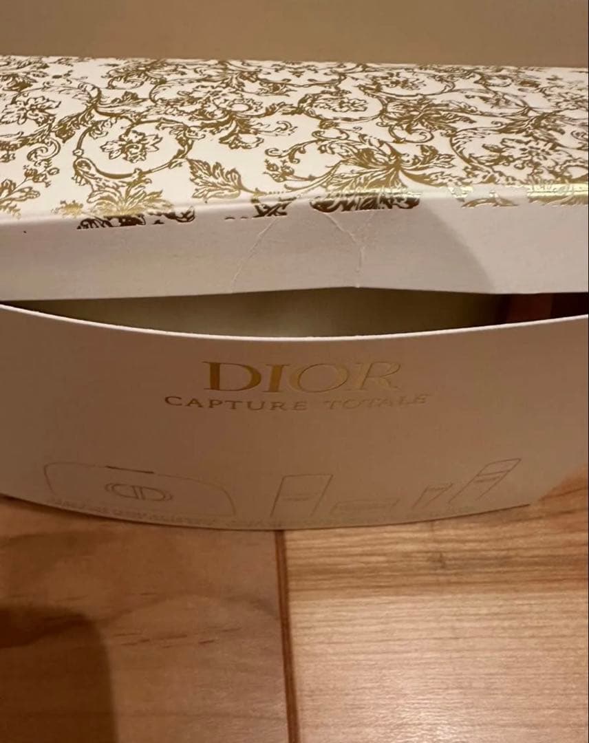 DIOR ディオール カプチュールトータル ホリデー ポーチ付きホリデーキット