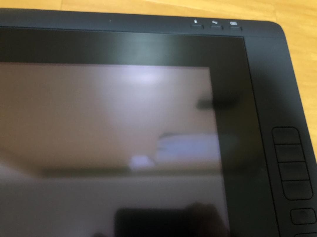 Wacom Cintiq 22HD DTH-2200 21.5型　左手デバイス付