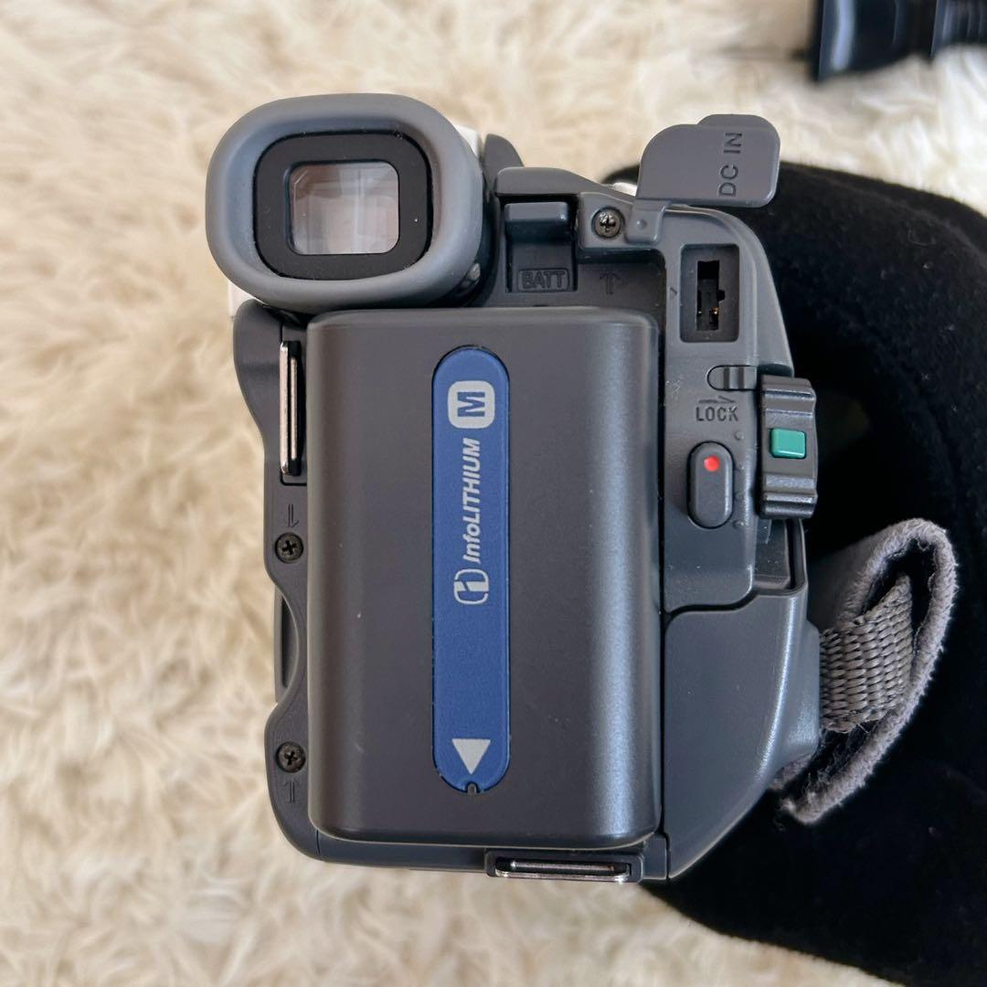 【希少】SONY　ソニー DCR-TRV22　ビデオカメラ　ホワイト