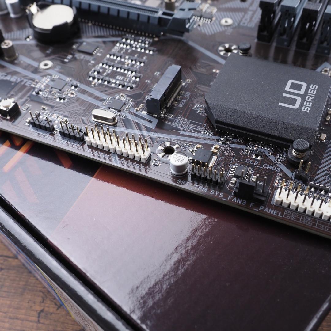 GIGABYTE B560M DS3H V2 Socket 1200 美品