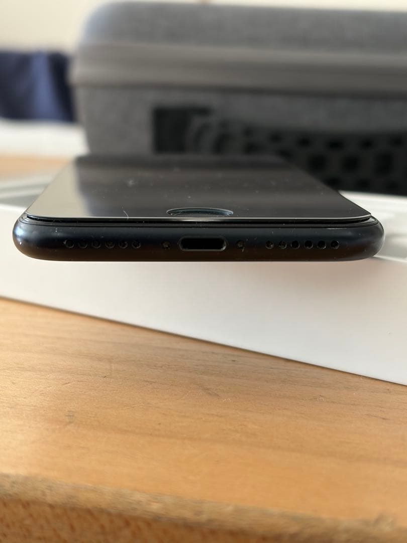 Apple iPhone SE (第3世代) 本体128GB