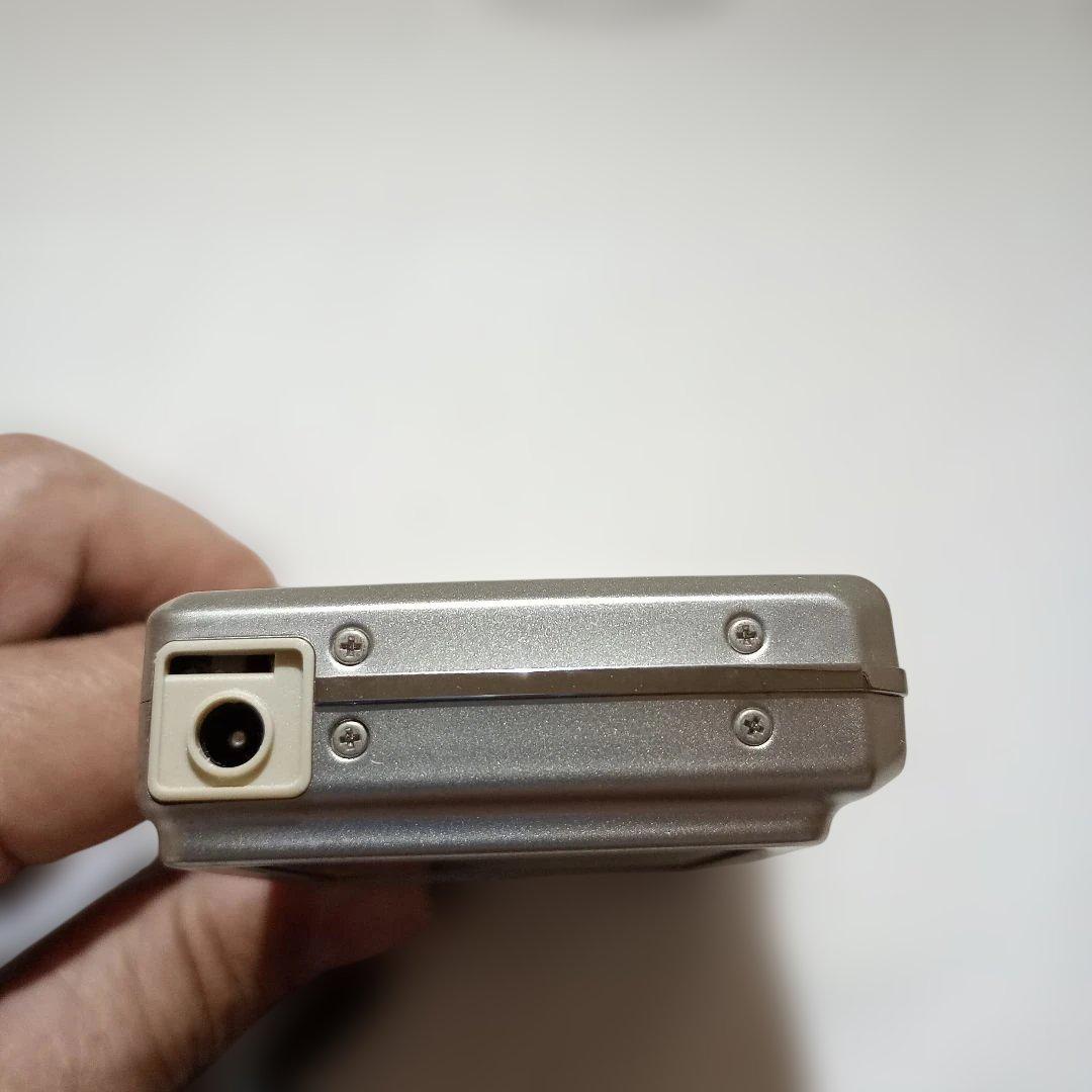 デジカメ　コンデジOLYMPUS オリンパス FE-220D シルバー　中古