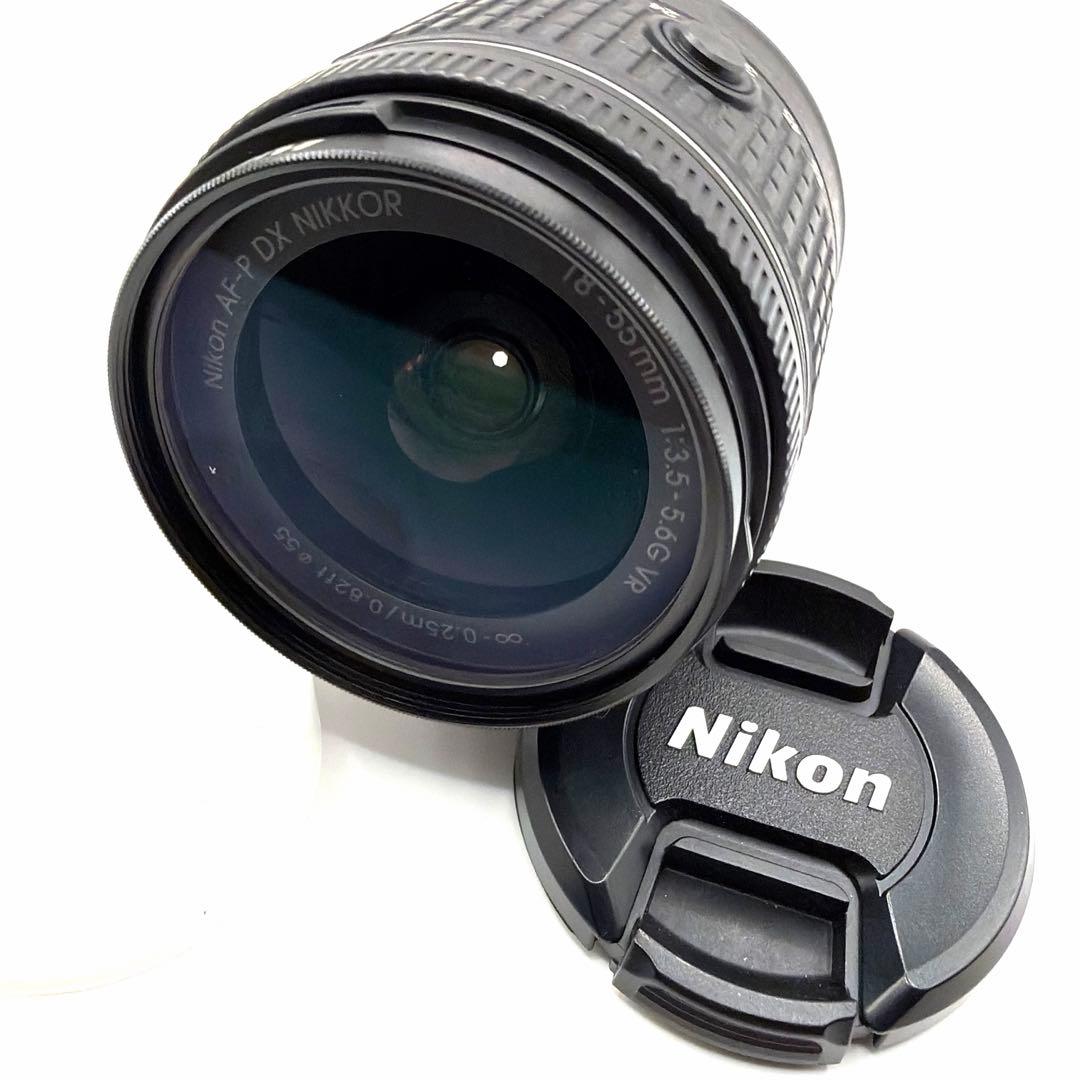 極美品 D5600 ニコン　ダブルズームキット　一眼レフ　元箱付き