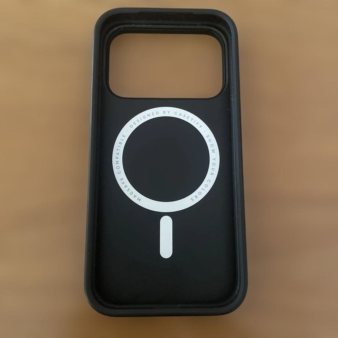 美品 casetify iPhone17pro MagSafe対応 ケース