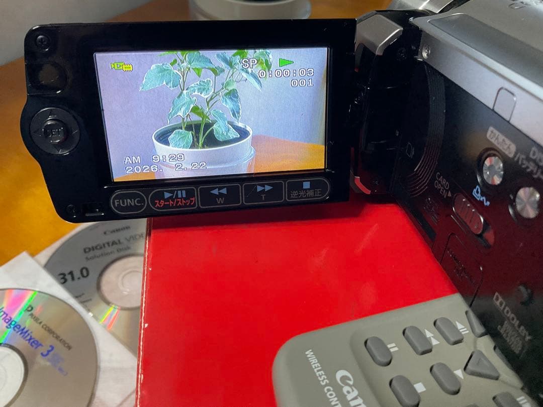 Canon フルハイビジョン　ビデオカメラ　 iVIS HF11