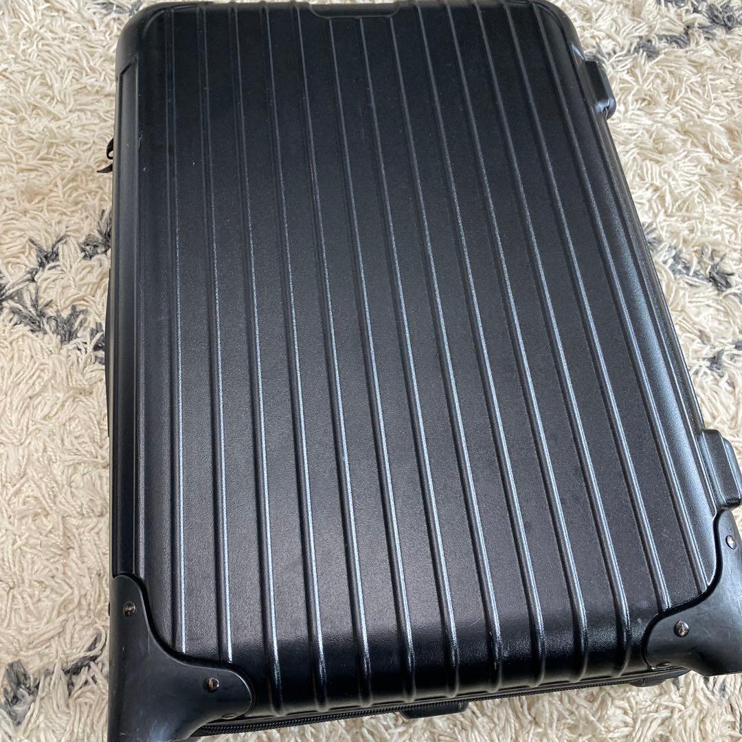 RIMOWA ブラック キャリーケース
