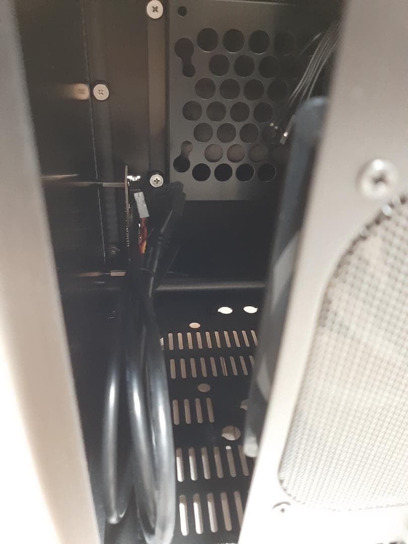 【定価1万以上・未使用】アルミ製PCケース Mini-ITX Jonsbo U2
