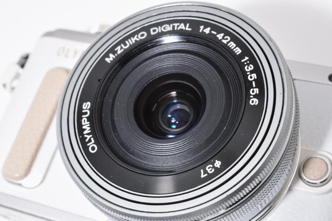 ■ 美品 ■ オリンパス　OLYMPUS PEN E-PL8 レンズセット