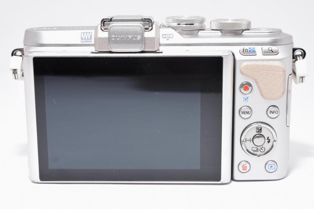 ■ 美品 ■ オリンパス　OLYMPUS PEN E-PL8 レンズセット