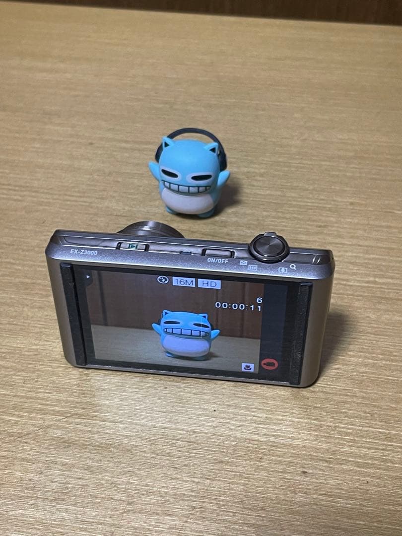 カシオ CASIO EX-Z3000 充電器付き カメラ デジカメ