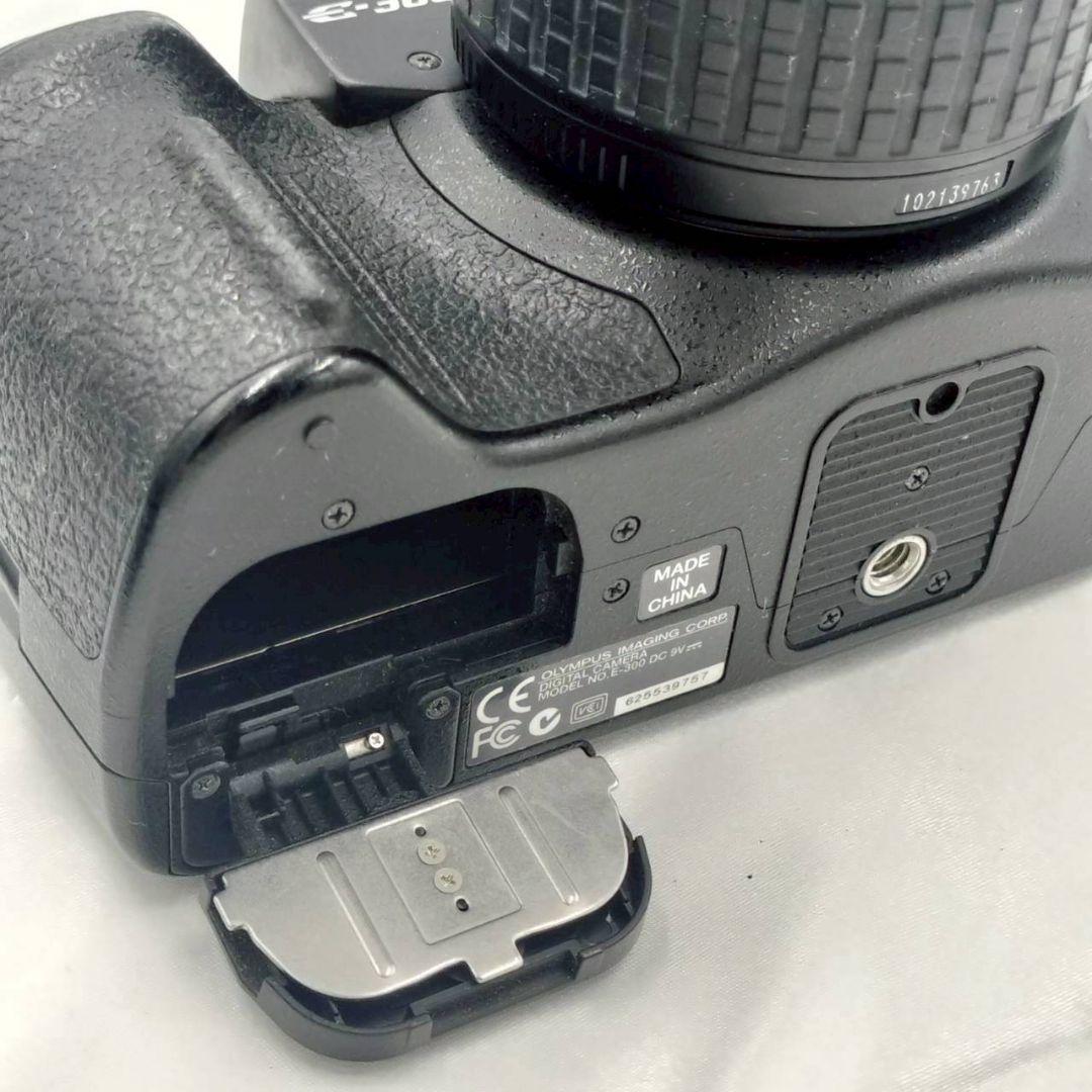 247 OLYMPUS E-300 デジタル一眼レフカメラ レンズセット