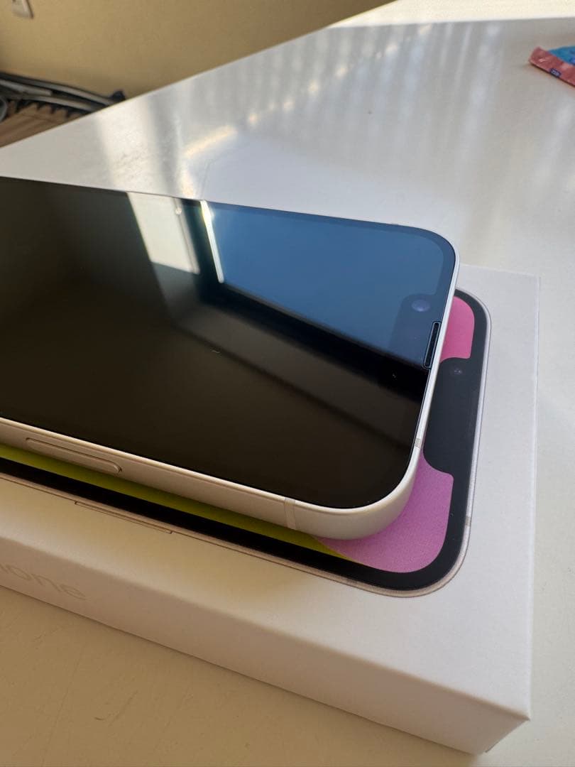 【美品】iPhone 14 128GB スターライト