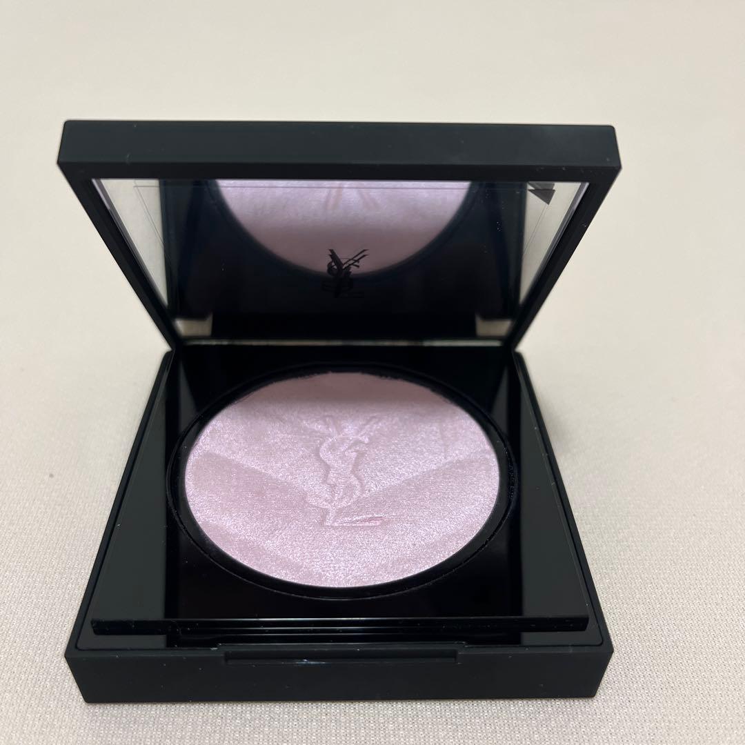 YSL 69オールアワーズ ハイパールミナイザー ラベンダーラスト