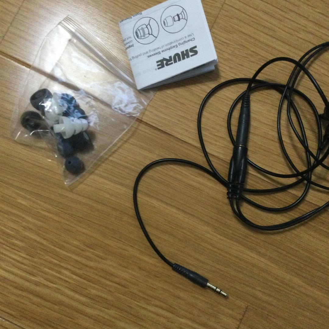 Shure SE530有線イヤホン 3.5mmプラグ 収納ケース付き