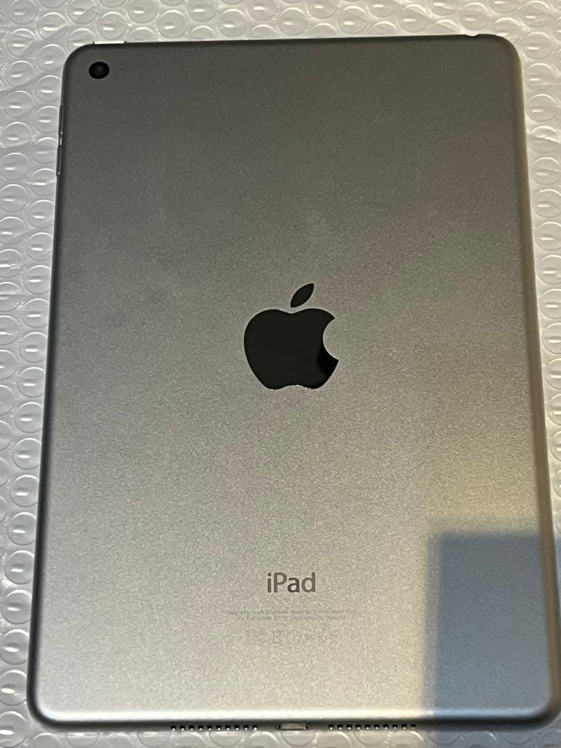 iPad mini 第4世代 Wi-Fi モデル シルバー 128gb