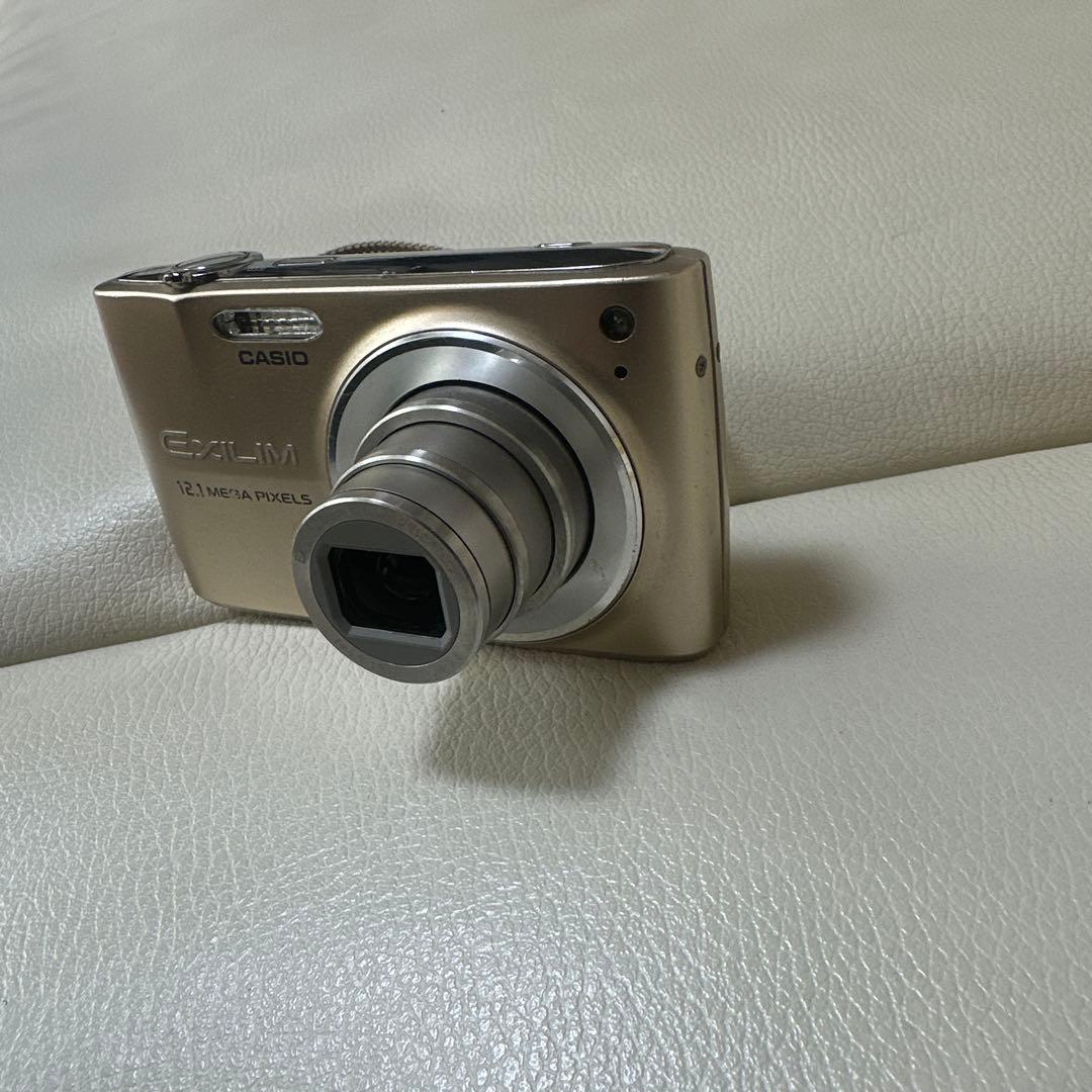 美品/CASIO EXILIM EX-Z400コンパクトデジタルカメラ ゴールド