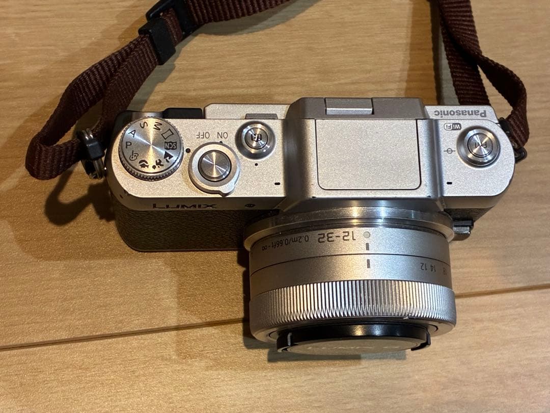 Panasonic LUMIX DMC-GF7W ミラーレス一眼 ダブルズーム