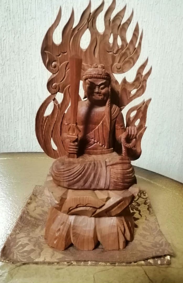 不動明王　仏像　木彫り　22cm