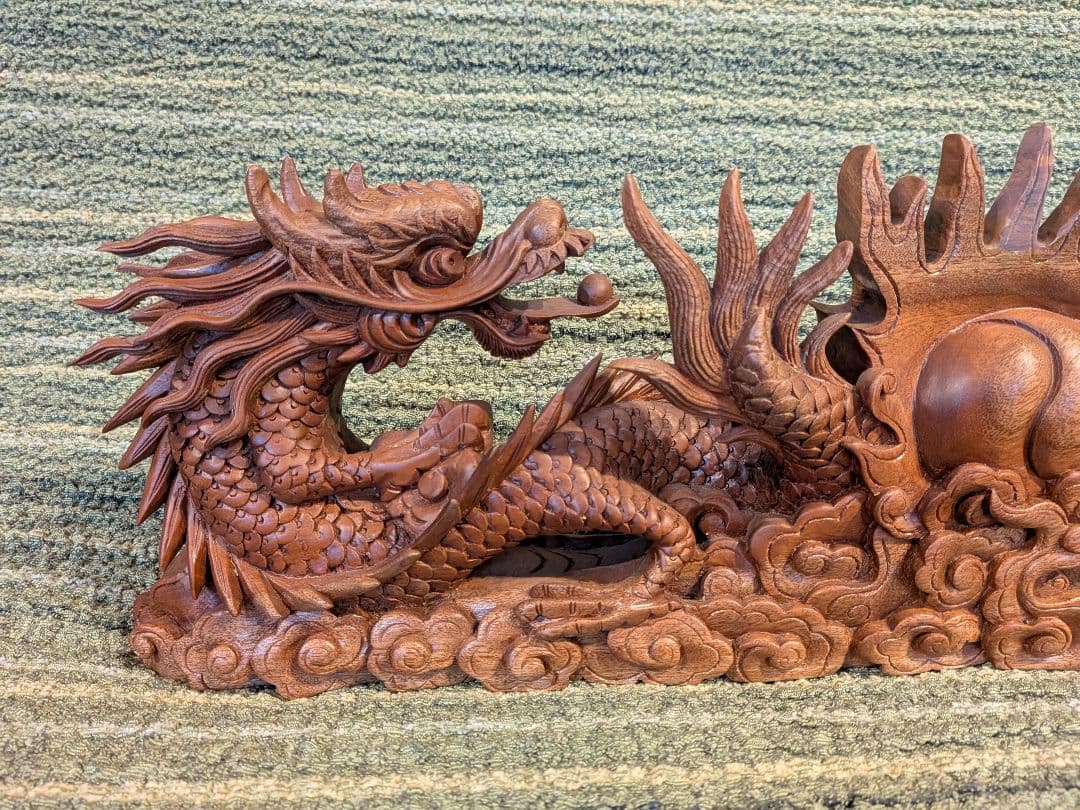 1719木製一刀彫り双龍向かい置物A15、 中国製木彫双龍置物、美術工芸品、