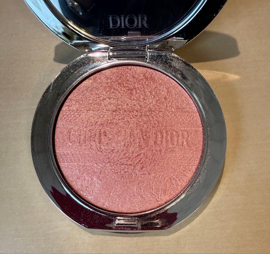 Dior スキン フォーエヴァー グロウ ルミナイザー 004 2025限定製品