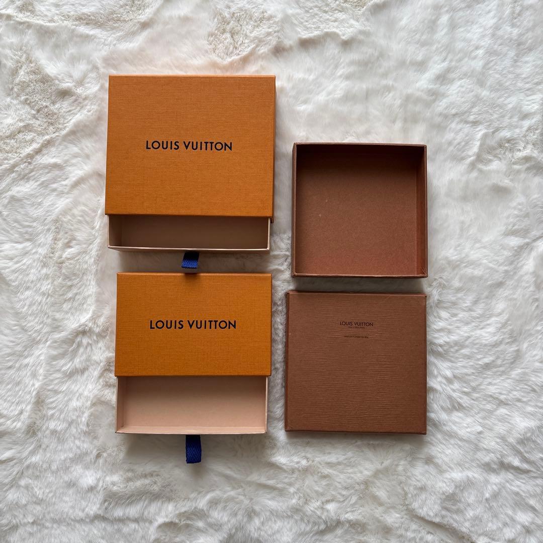 LOUIS VUITTON 紙製ボックス 5個　　メッセージカード　リボン3本他