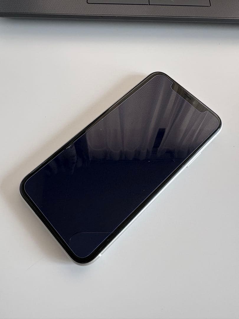 iPhone11 64GB ホワイト本体