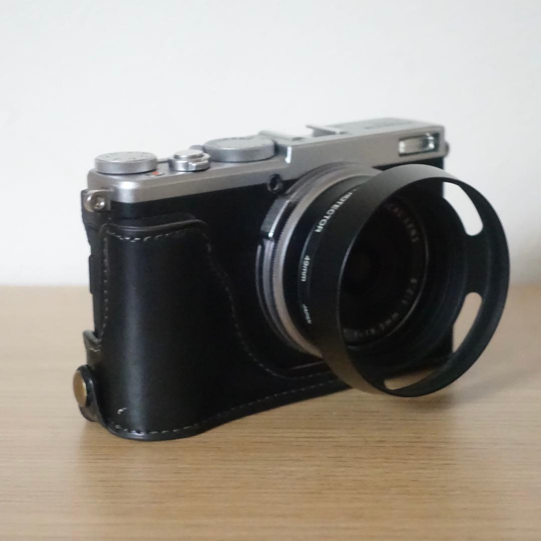 【値下げ】FUJIFILM X70シルバー 元箱・付属品あり