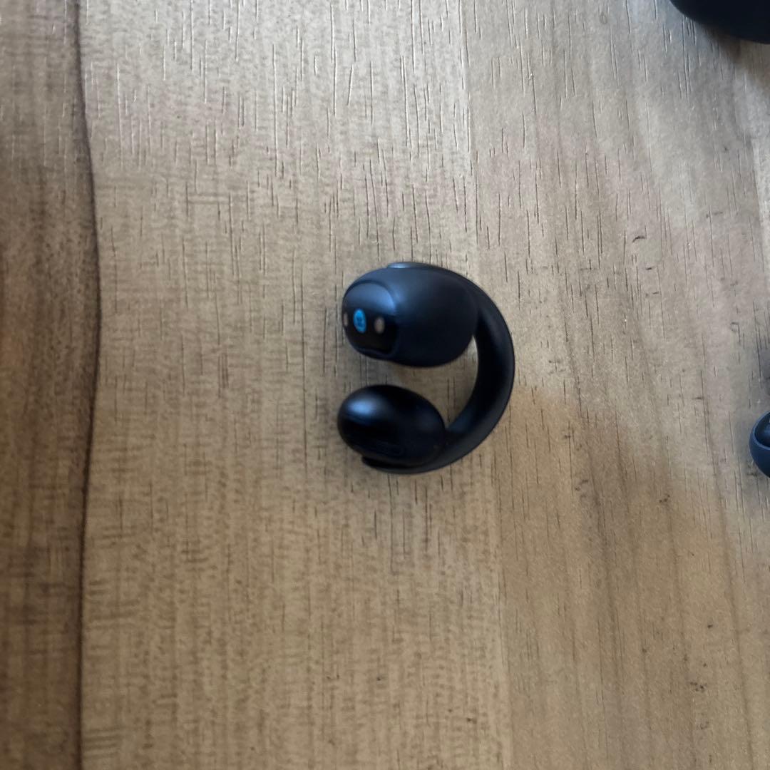 Soundcore AeroCLIP(充電ケース付き)