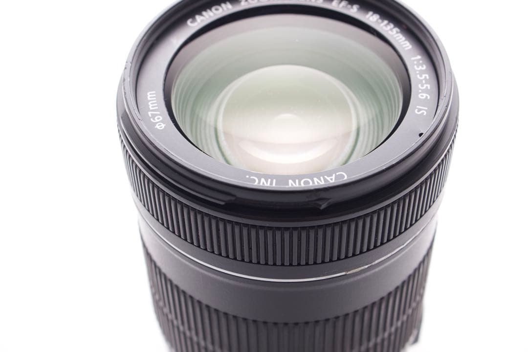 Canon EF-S 18-135mm IS 高倍率ズームレンズ　手ぶれ補正