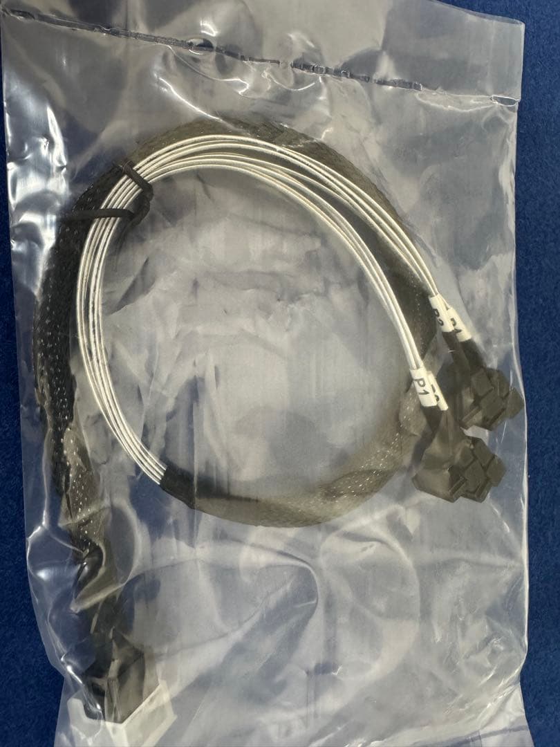 (新品未開封) RAIDカード 4分配ケーブル付