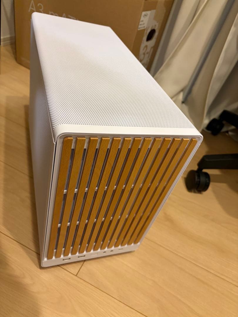 LIAN-LI A3-mATX WD + P12 Max 5枚