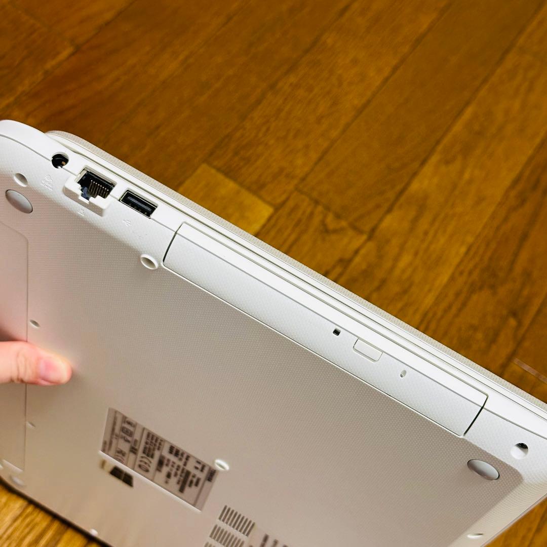 TOSHIBA dynabook T55/A5MS5G ノートPC 本体