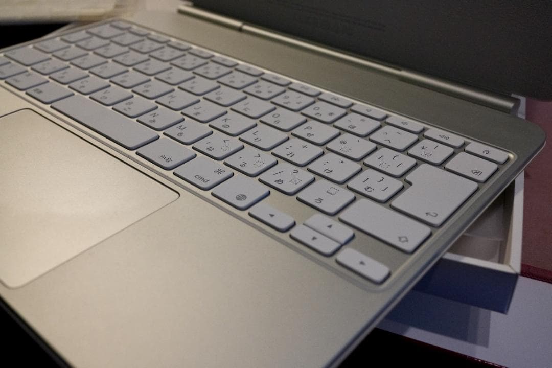 iPad Pro 13(M4)Magic Keyboard シルバー【美品】