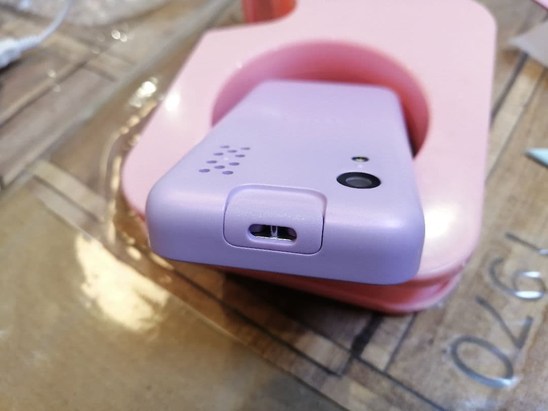美品　ドコモ ラベンダー キッズ携帯 本体のみ　KY-41C