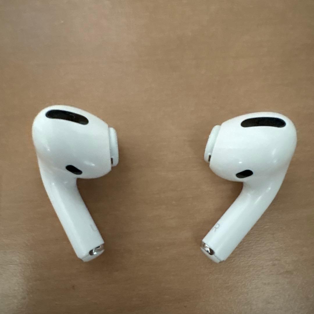 AirPods Pro(第一世代)本体、充電ケース全セットとヒスグラケース付き