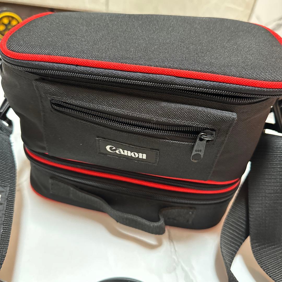 限定値下げ中❣️高画質 WiFi機能付き キャノン EOS M100♡