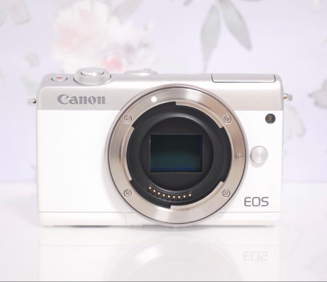 限定値下げ中❣️高画質 WiFi機能付き キャノン EOS M100♡