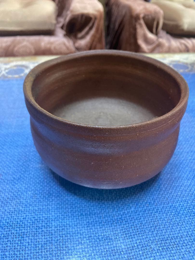 3種の信楽焼の抹茶椀(茶色・黒色・灰色)